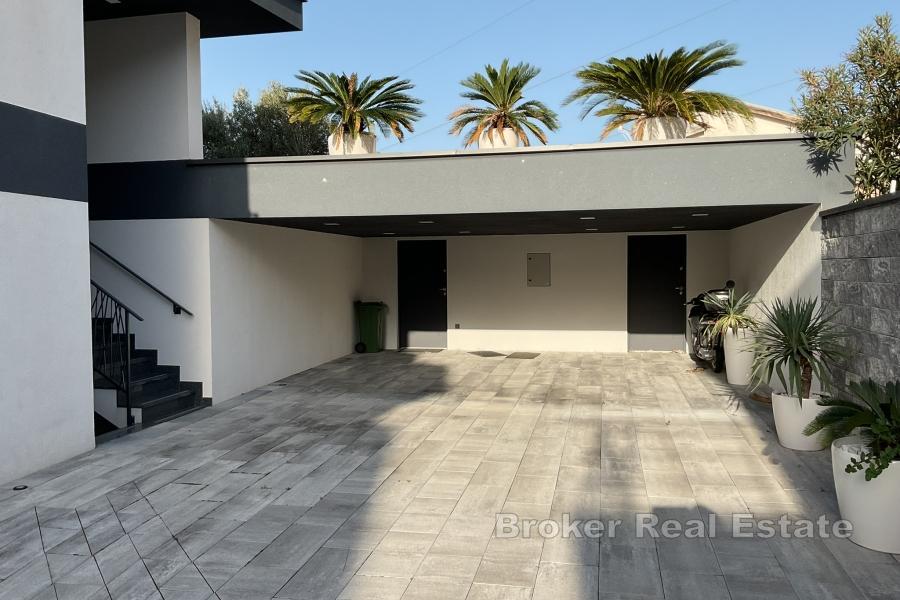 Vakker villa med havutsikt