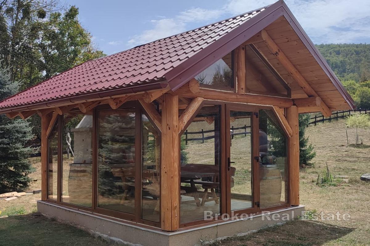 Belle maison avec un grand terrain