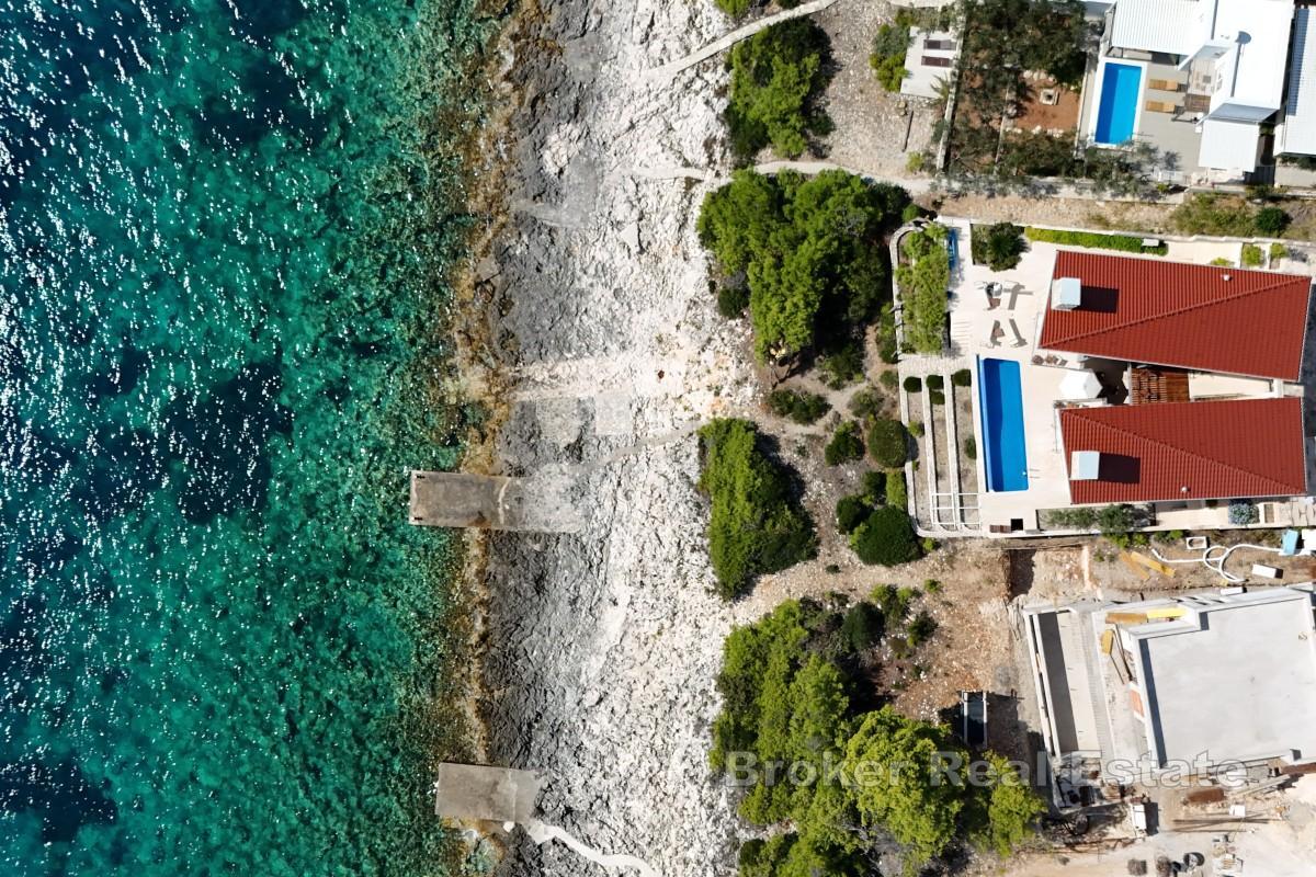 Villa in erster Reihe zum Meer