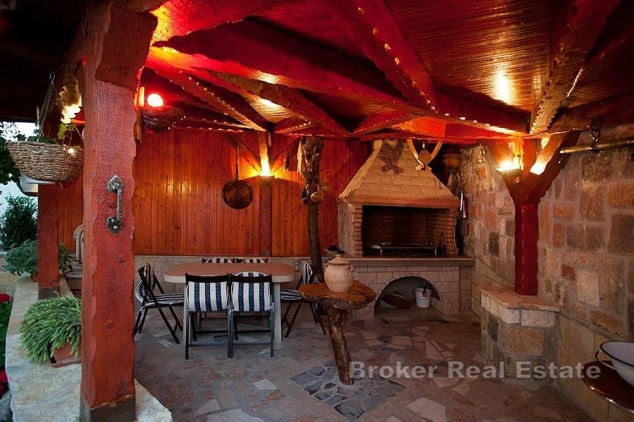 Apartmánový dům s krásným výhledem na moře