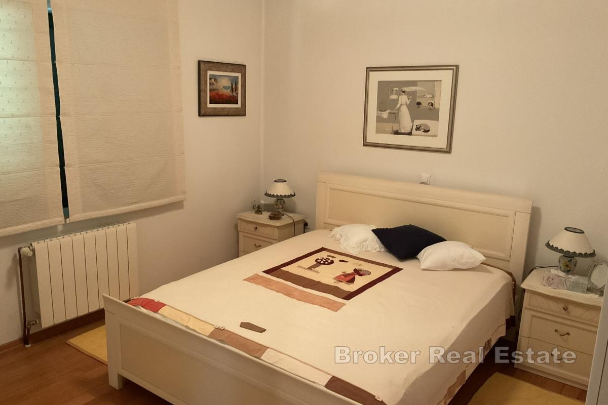 Rodinný dům v klidném prostředí, ideální pro relaxaci a každodenní bydlení