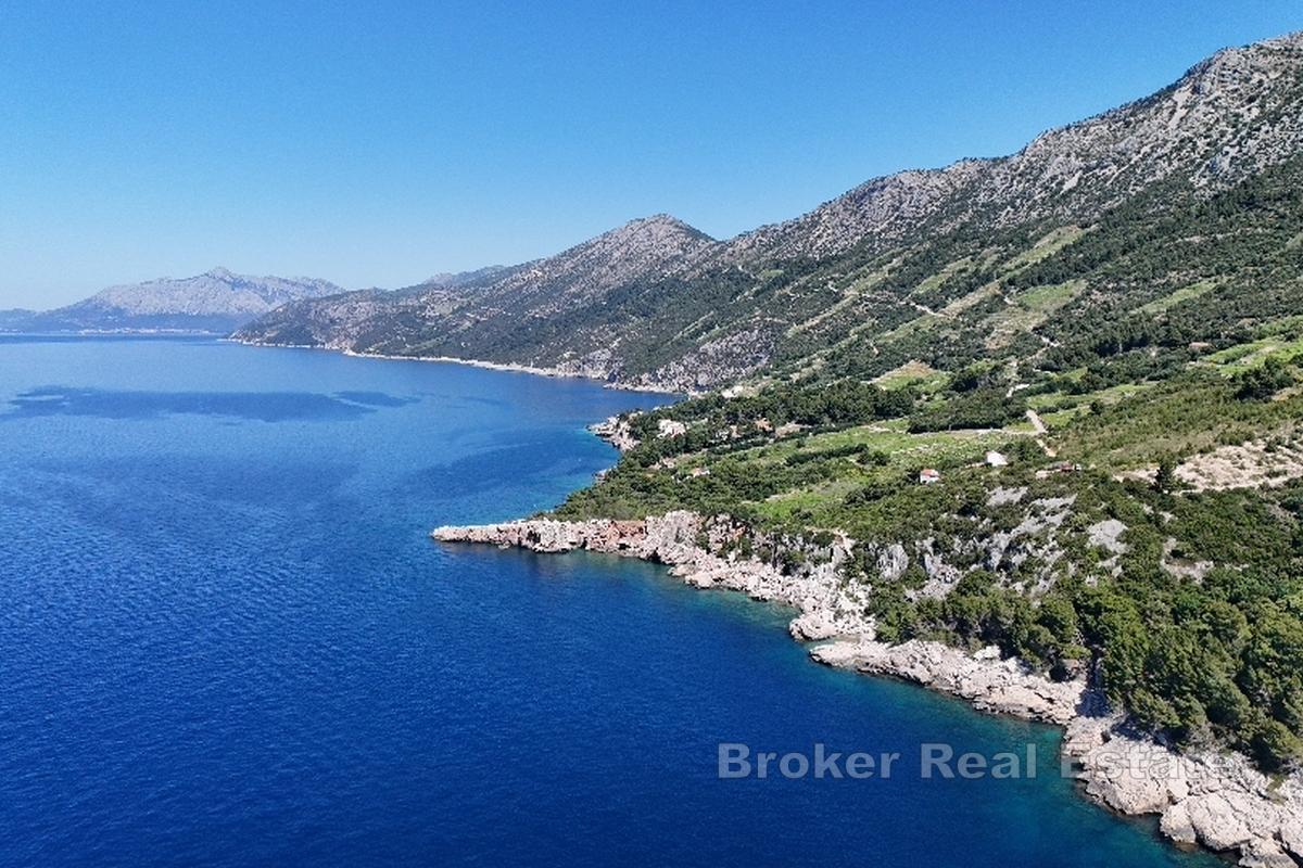 Terrain avec accès à la mer