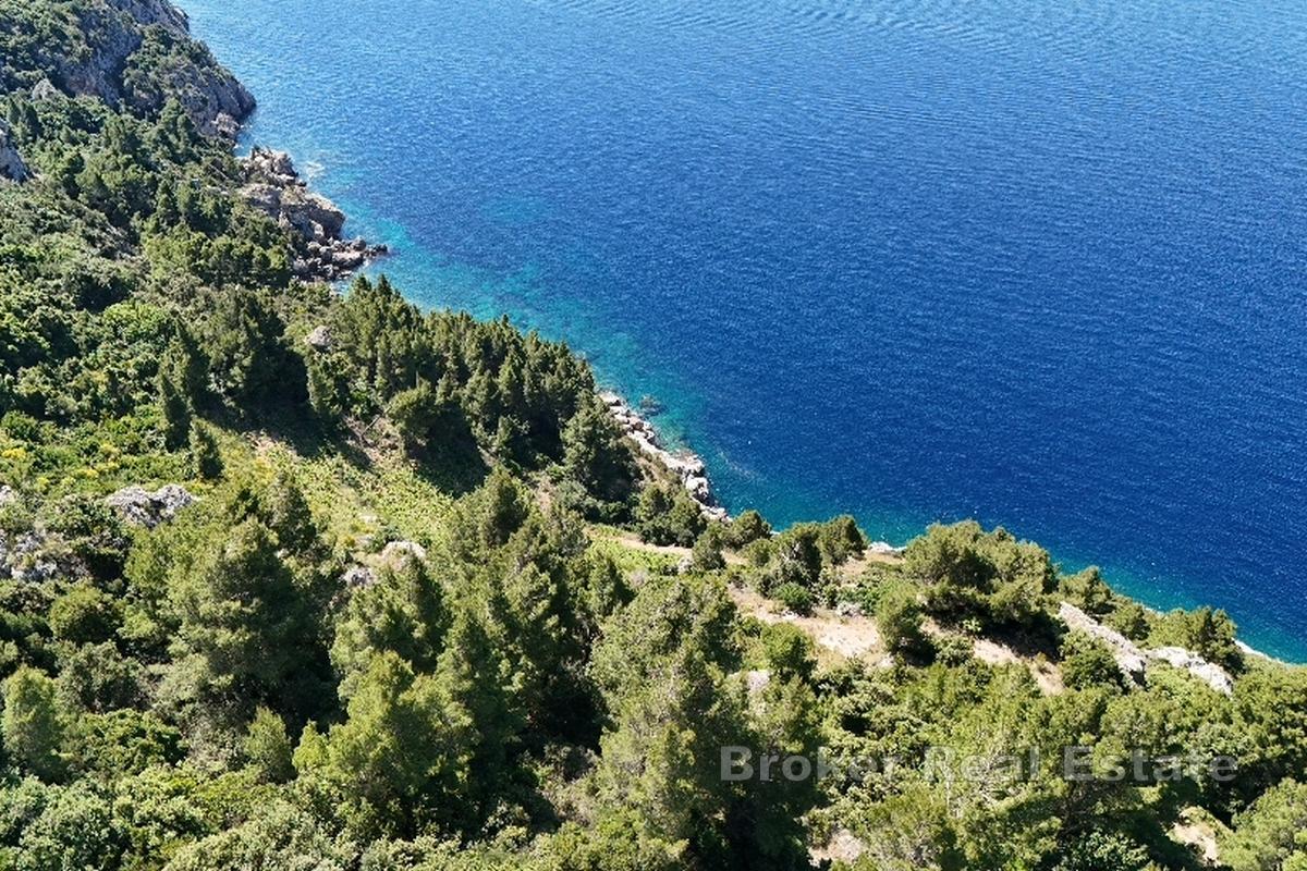 Terrain avec accès à la mer