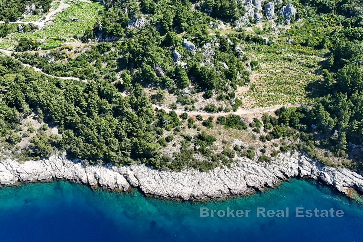 Terrain avec accès à la mer