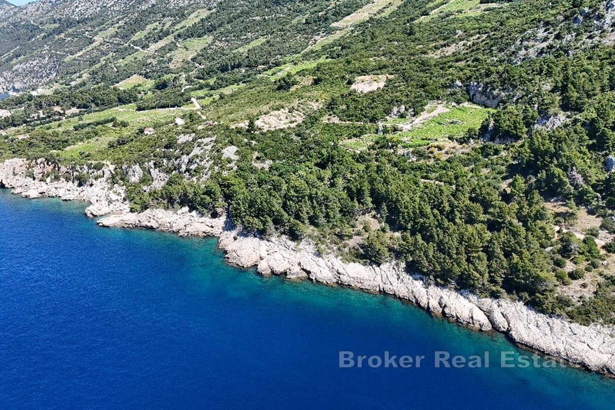 Terrain avec accès à la mer