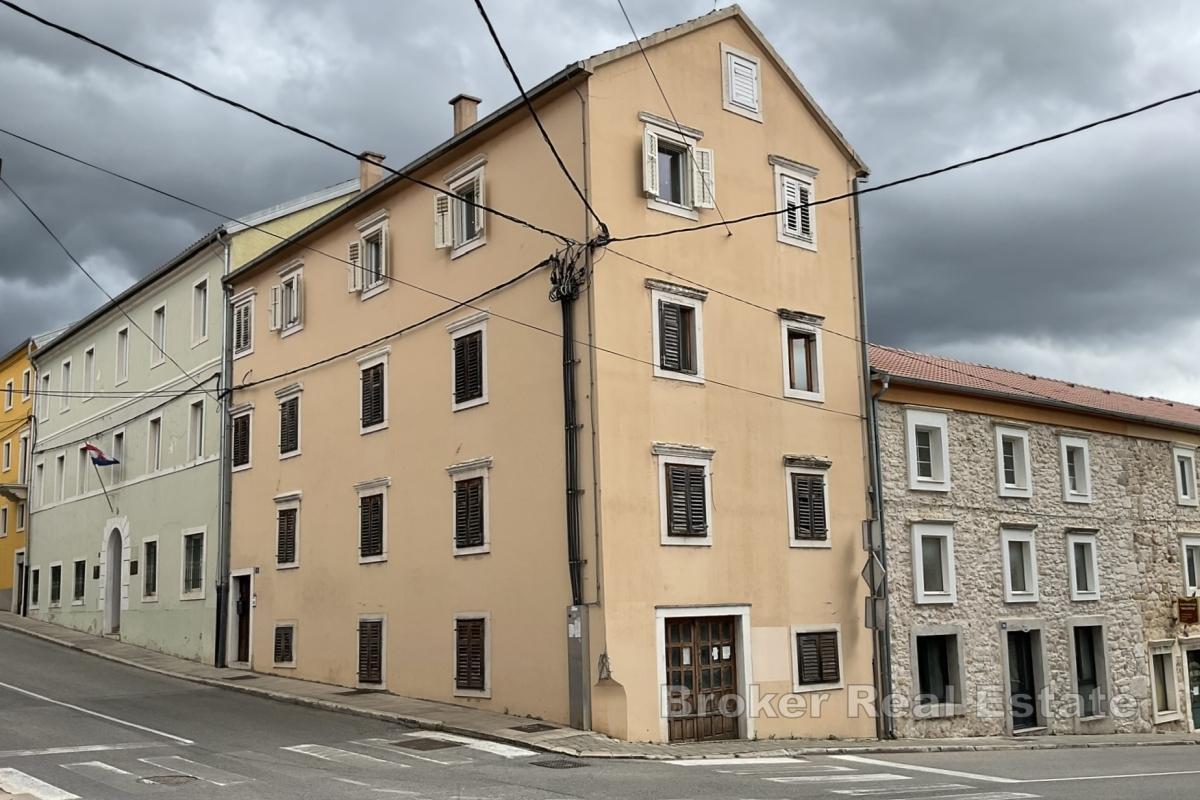 Powierzchnia komercyjna w samym sercu miasta z dużym potencjałem inwestycyjnym