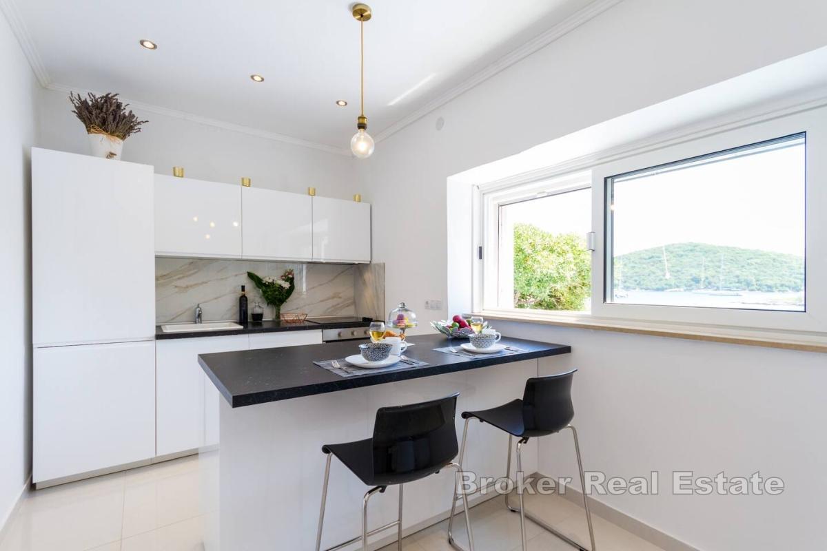 Wyjątkowy apartament tuż nad brzegiem morza