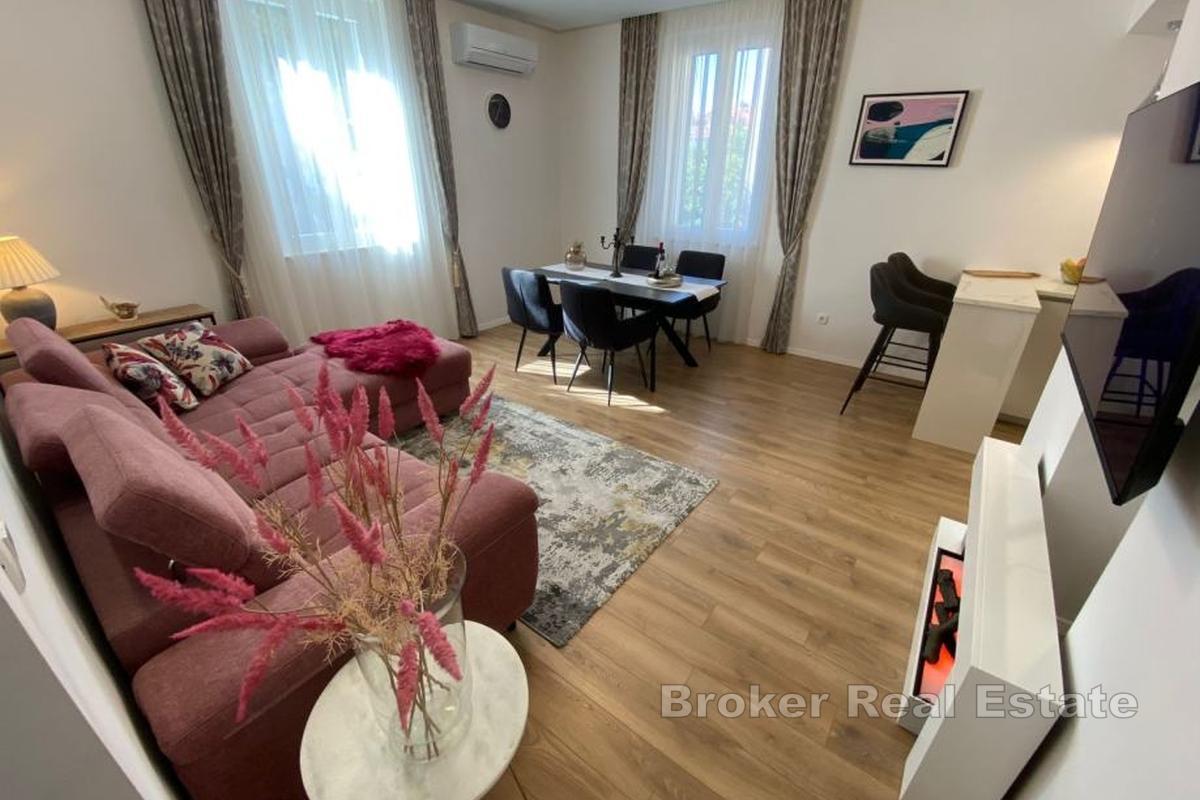 Romslig leilighet med parkeringsplass