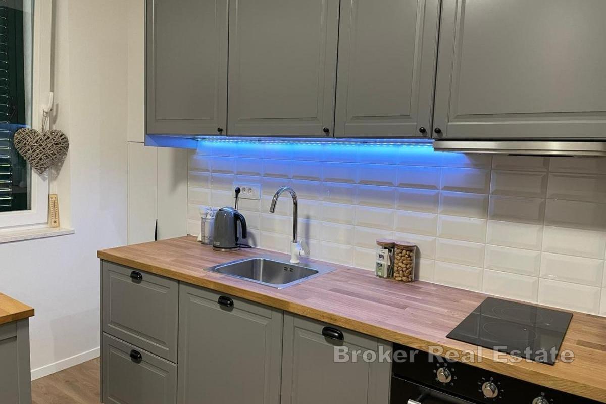 Romslig leilighet med parkeringsplass