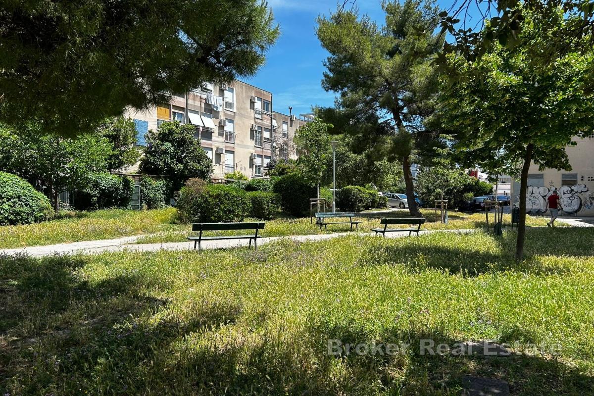 Dwupokojowe mieszkanie w spokojnej okolicy