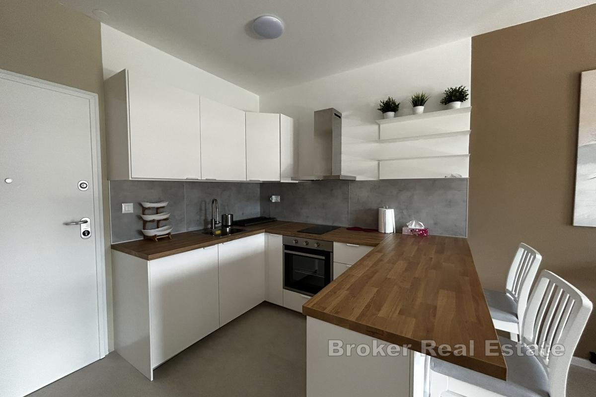 Nowocześnie urządzony apartament z tarasem i garażem – pierwszy wynajem