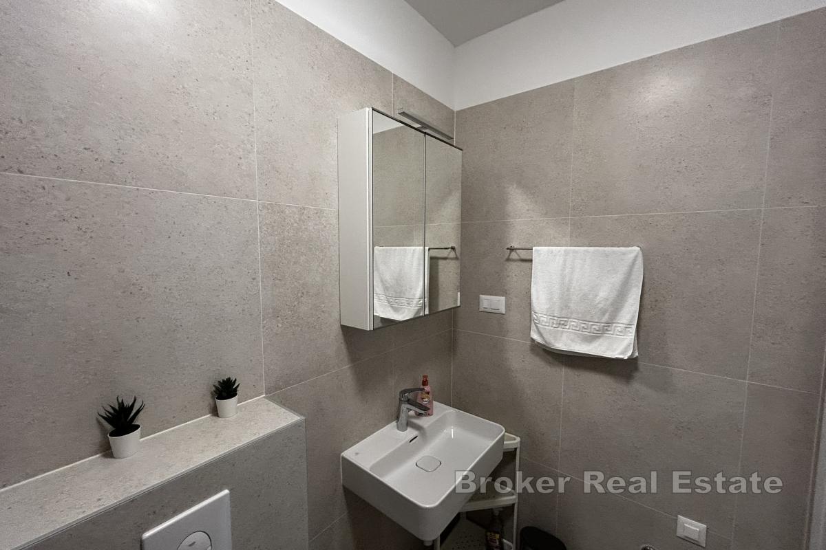 Nowocześnie urządzony apartament z tarasem i garażem – pierwszy wynajem