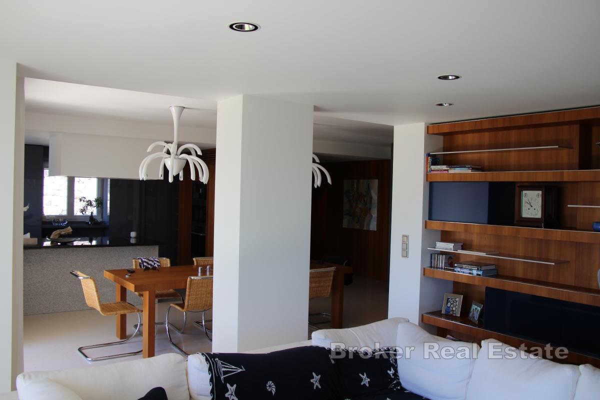 Vila s výhľadom na more a ostrovy