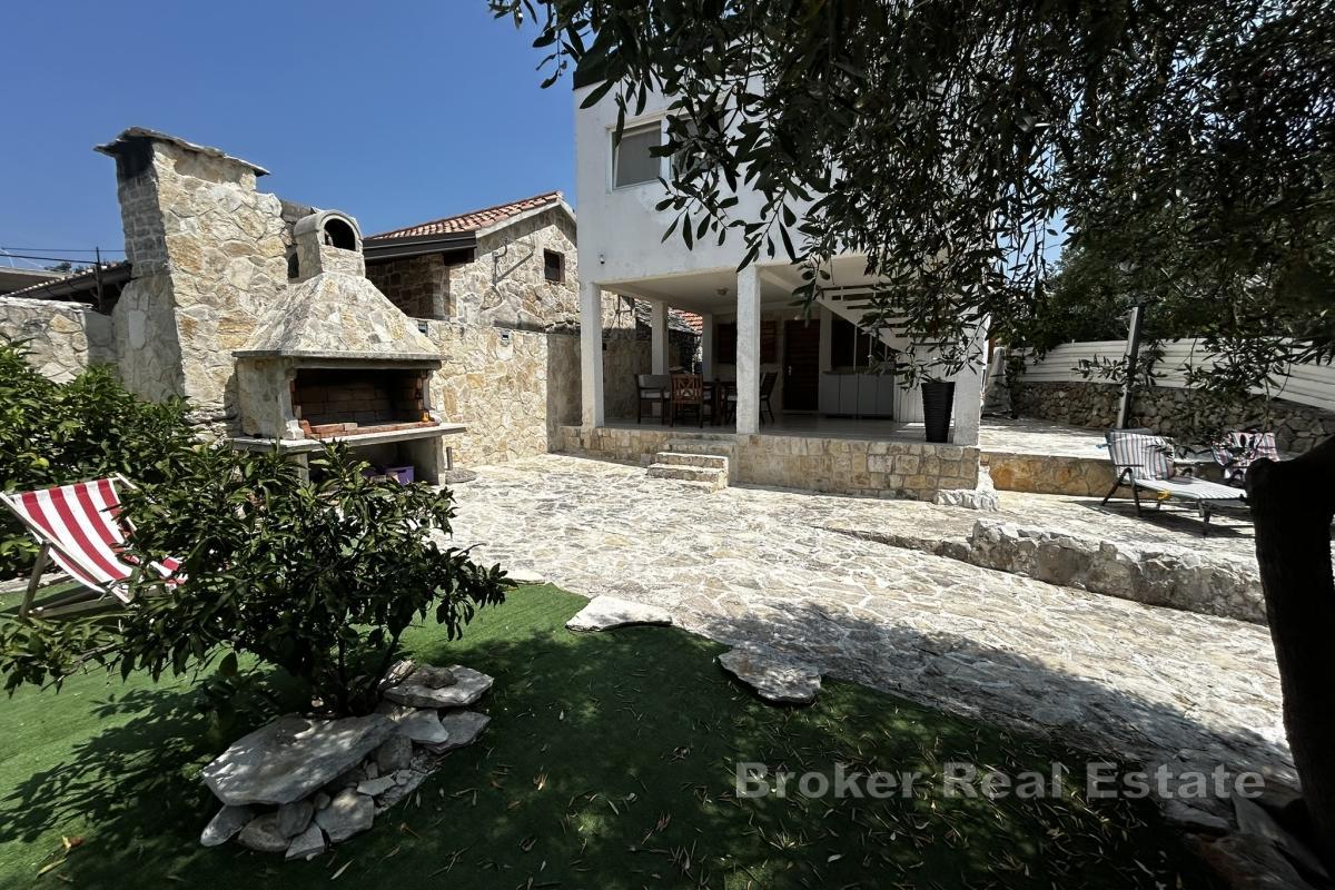 Casa circondata dalla natura incontaminata sull'isola di Drvenik Mali