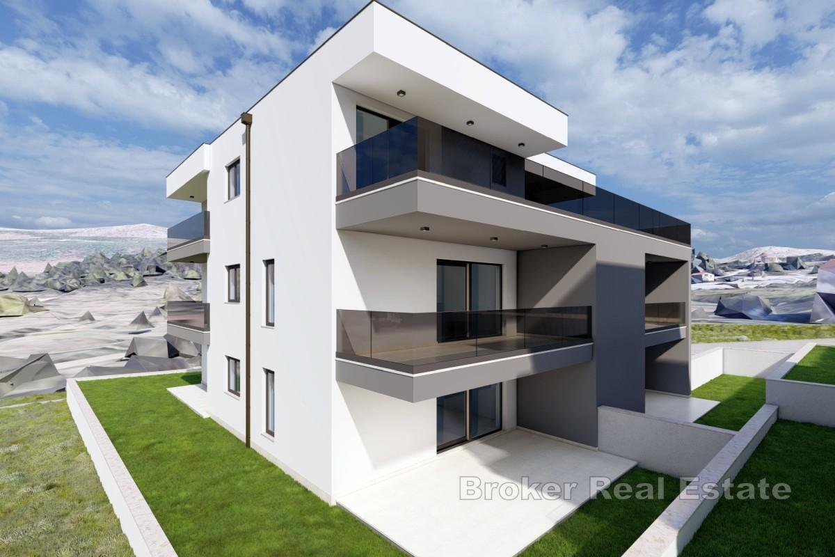 Ny og lys leilighet med ett soverom og balkong - nær Split og Omiš