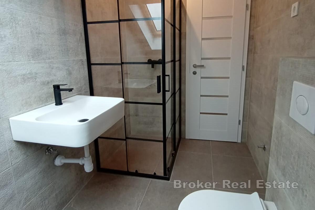 Prostorný třípokojový byt s terasou ve Splitu