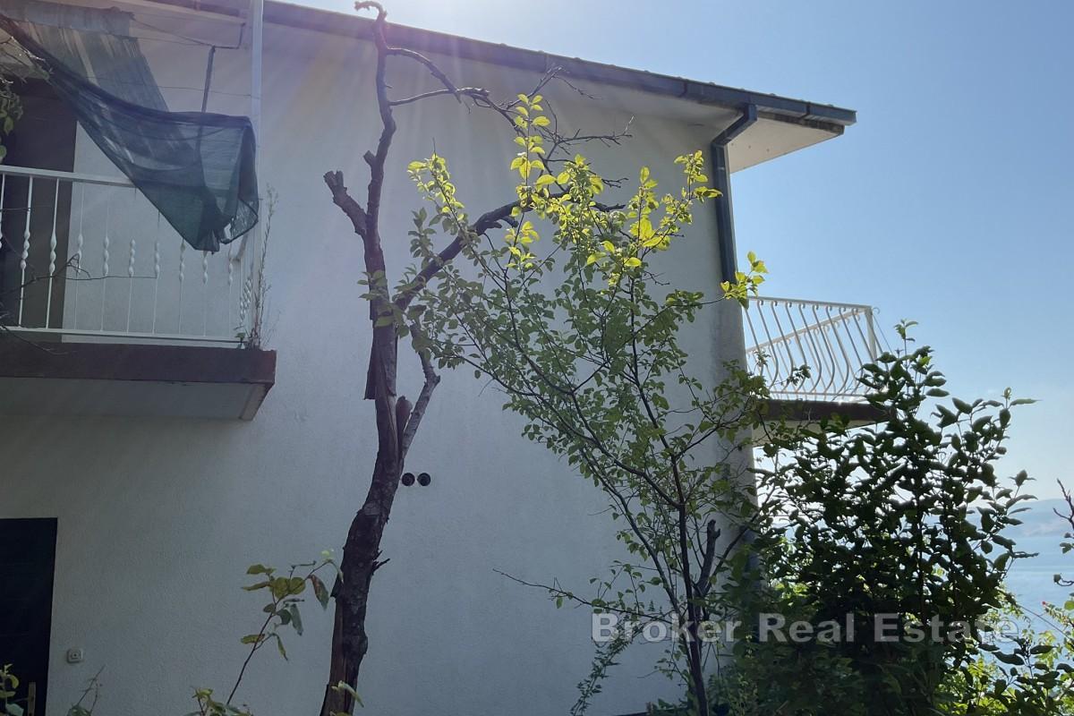 Casa con vista panoramica sul mare