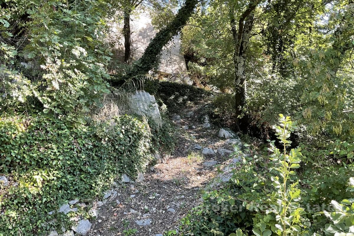 Działka budowlana w głębi Dalmacji