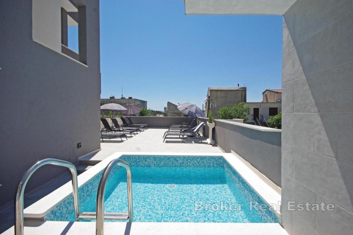 Trojizbový byt v srdci Makarskej