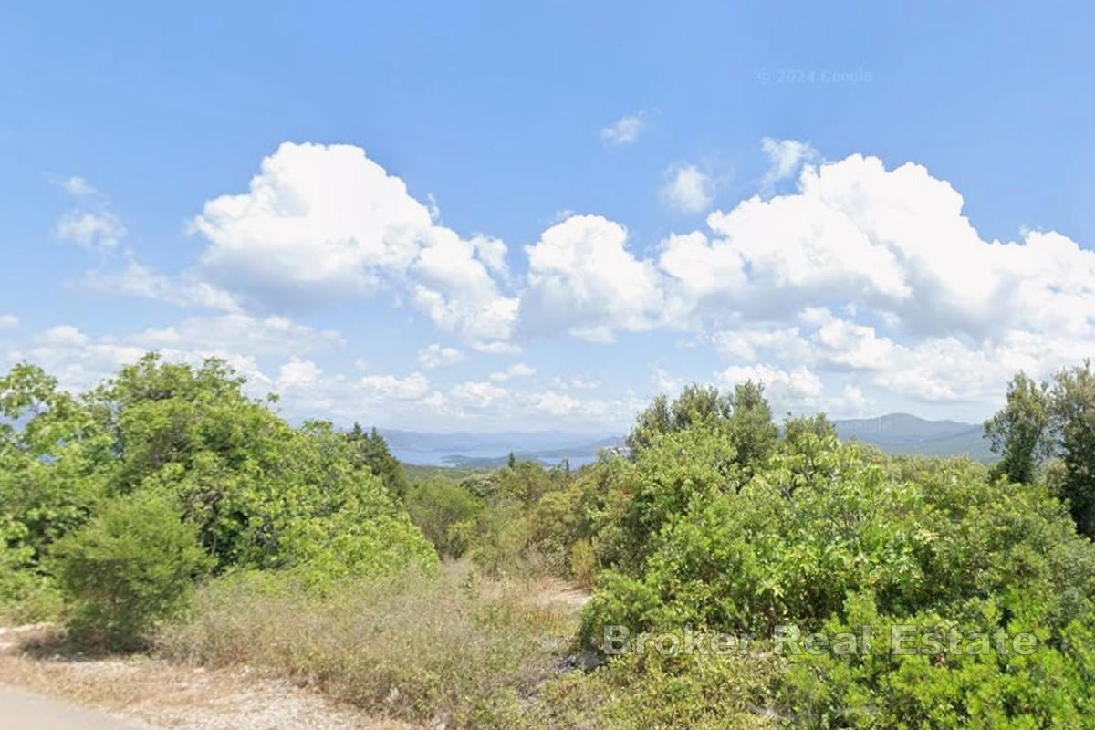 Stavební pozemek s výhledem na moře