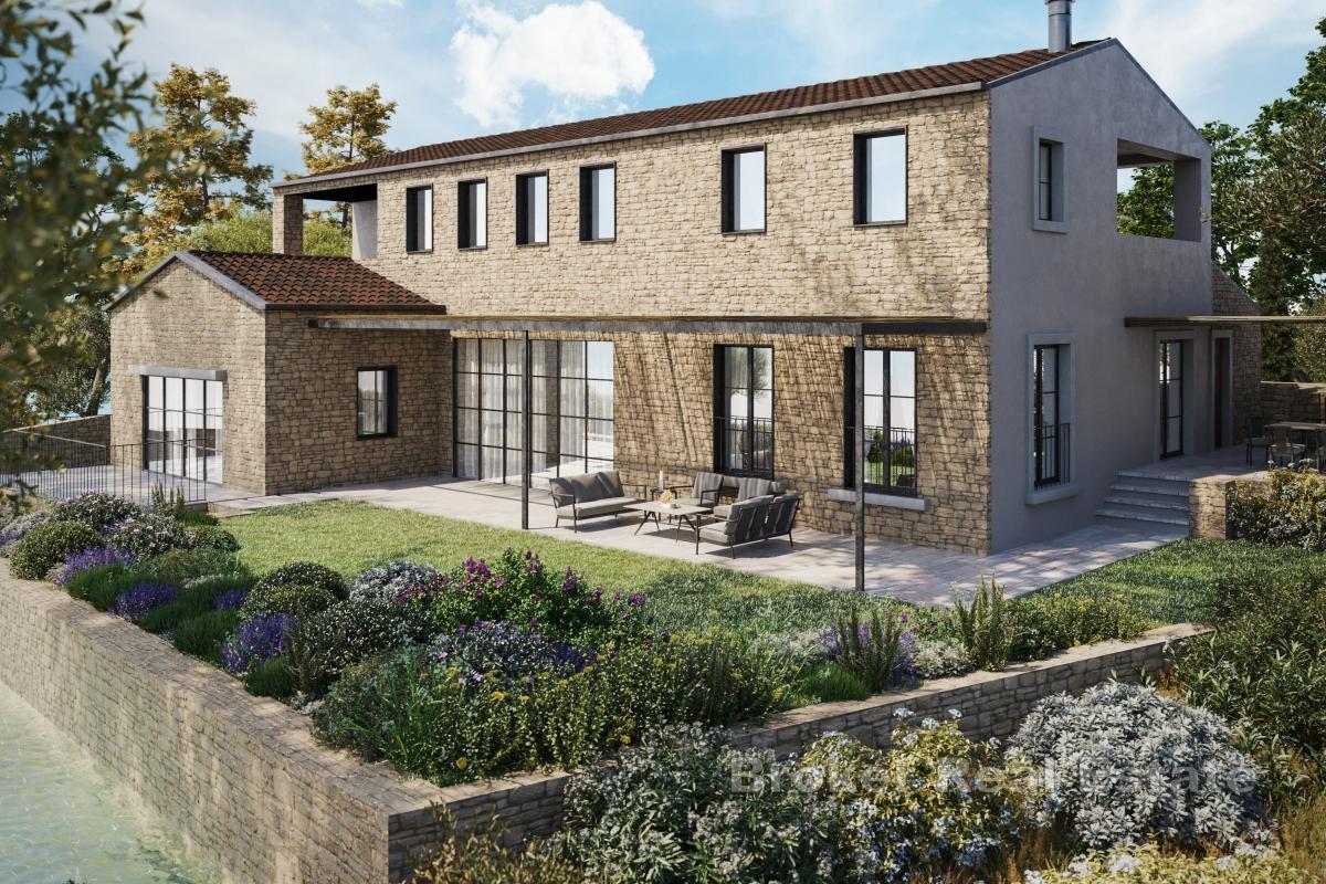 Luksuriøs steinvilla med svømmebasseng