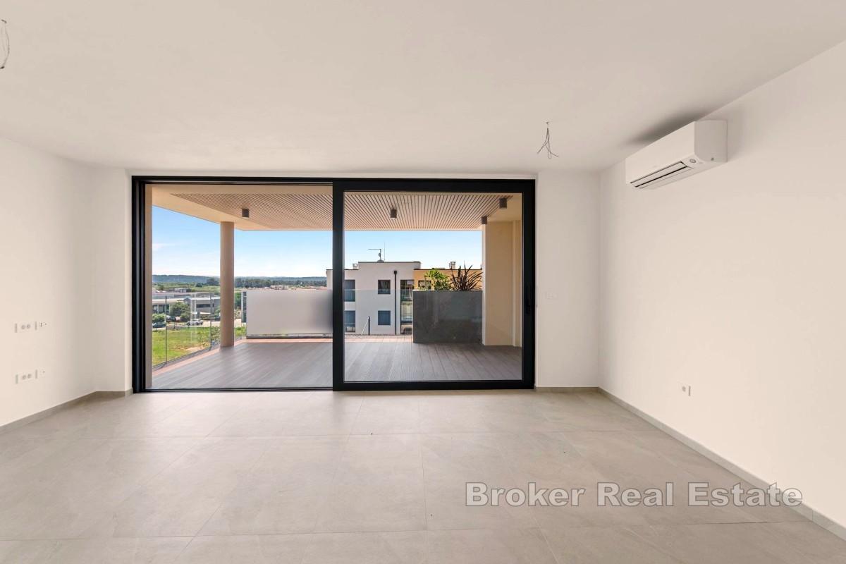 Appartement avec terrasse spacieuse et vue mer