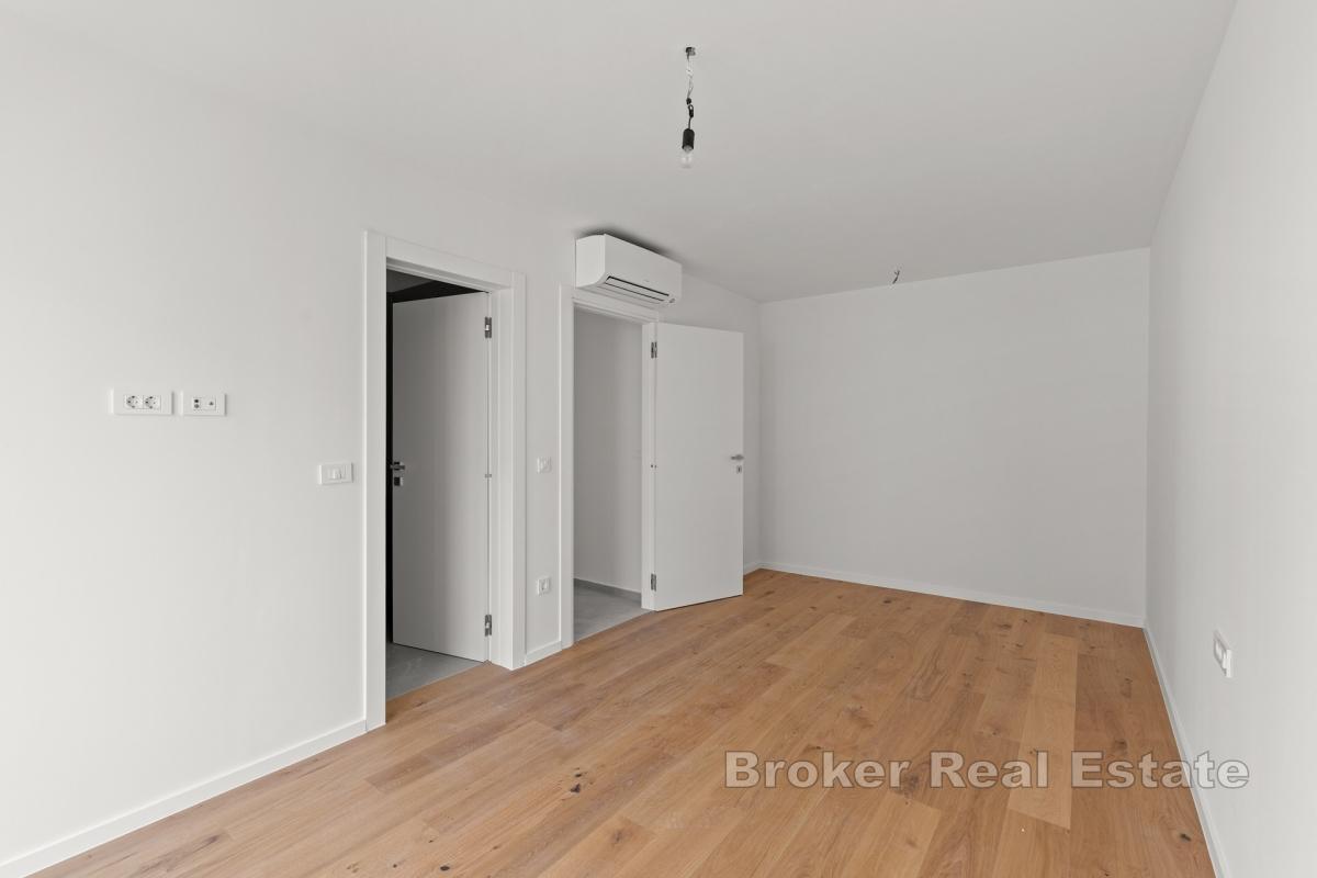 Appartement avec terrasse spacieuse et vue mer