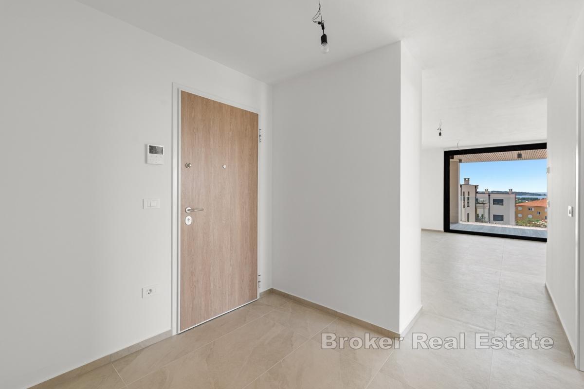 Appartement avec terrasse spacieuse et vue sur la mer