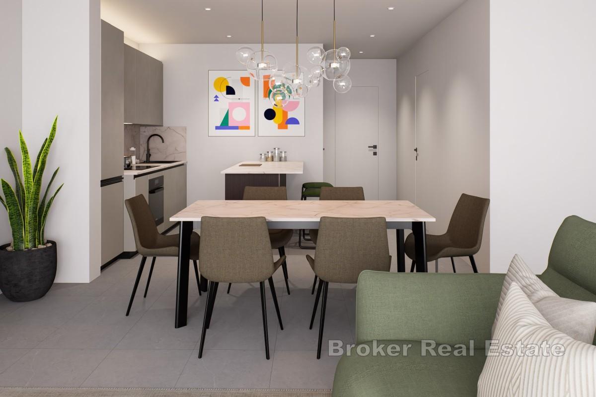 Modern lägenhet med privat trädgård