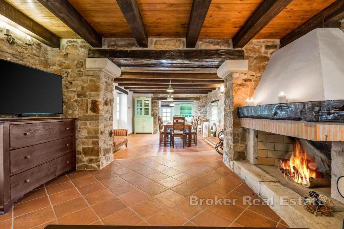 Ekskluzywna, odnowiona willa w Istrii z basenem i dużym ogrodem