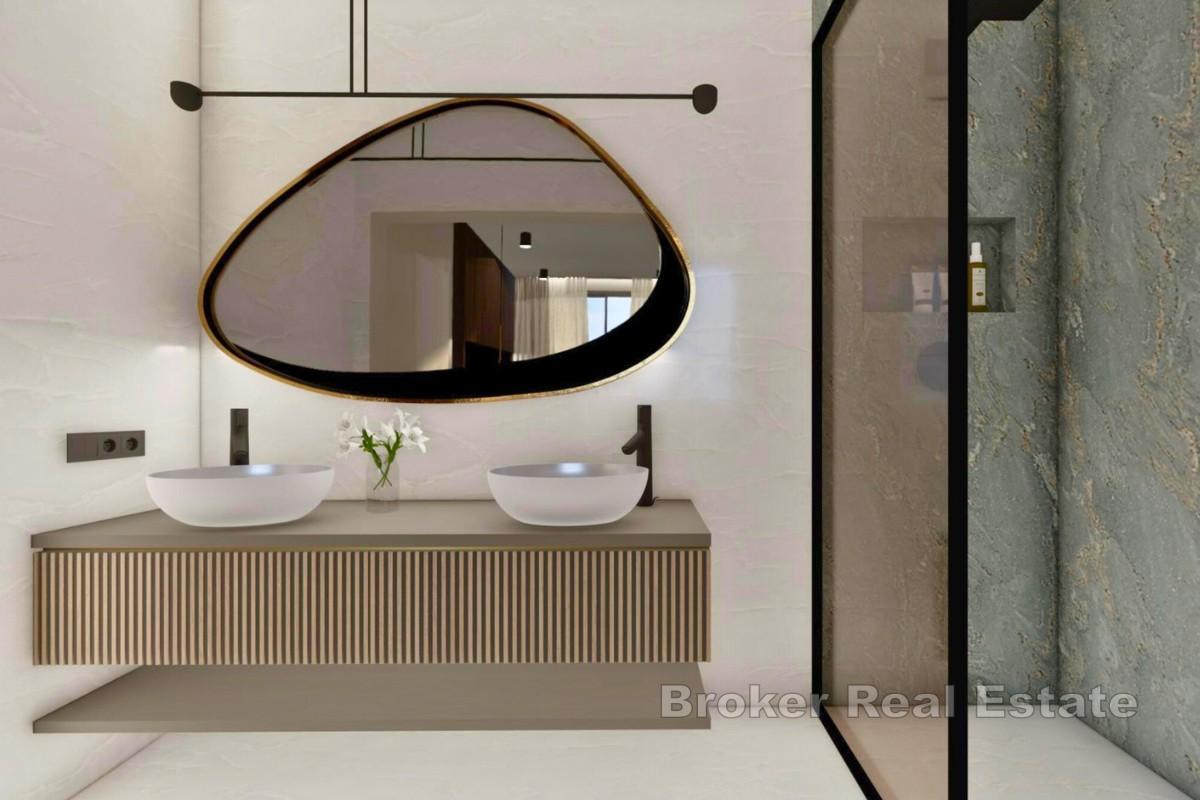 Exklusive moderne Villa mit Swimmingpool und großzügigen Dachterrassen