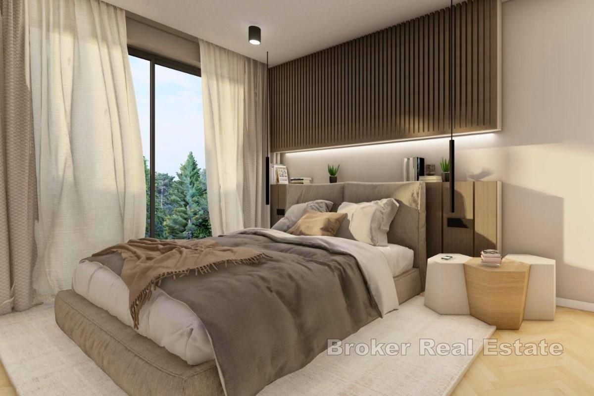 Appartement exclusif au rez-de-chaussée avec jardin et piscine