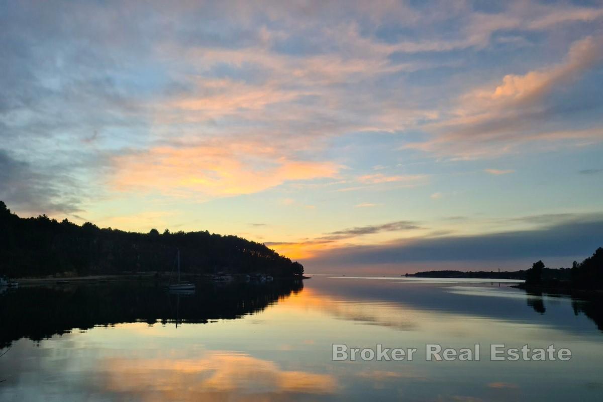Ekskluzywny apartament na parterze z ogrodem i basenem