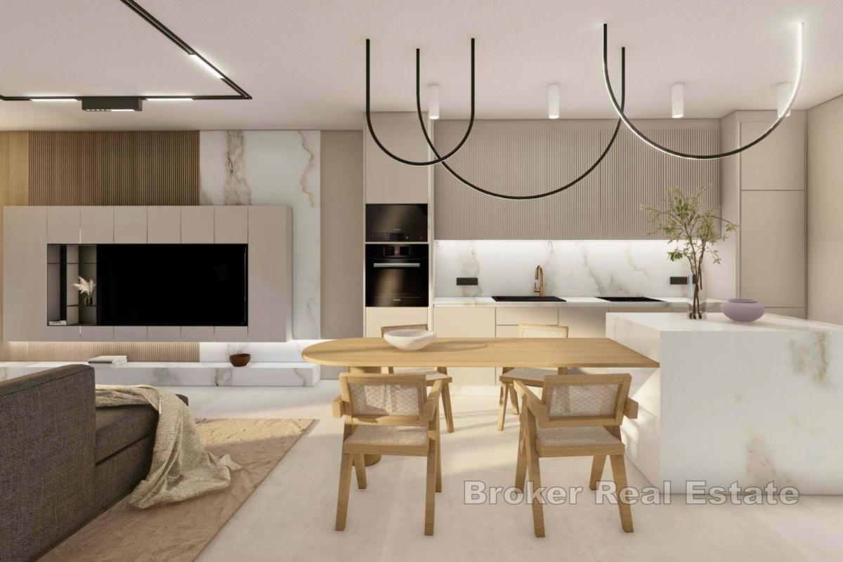 Stan s krovnom terasom i jacuzzijem u mirnoj lokaciji