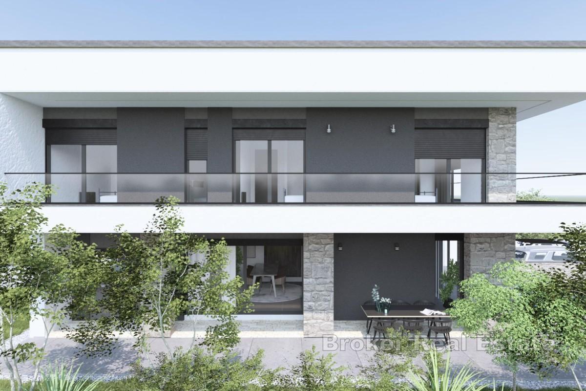 Moderná vila s priestrannou krytou terasou