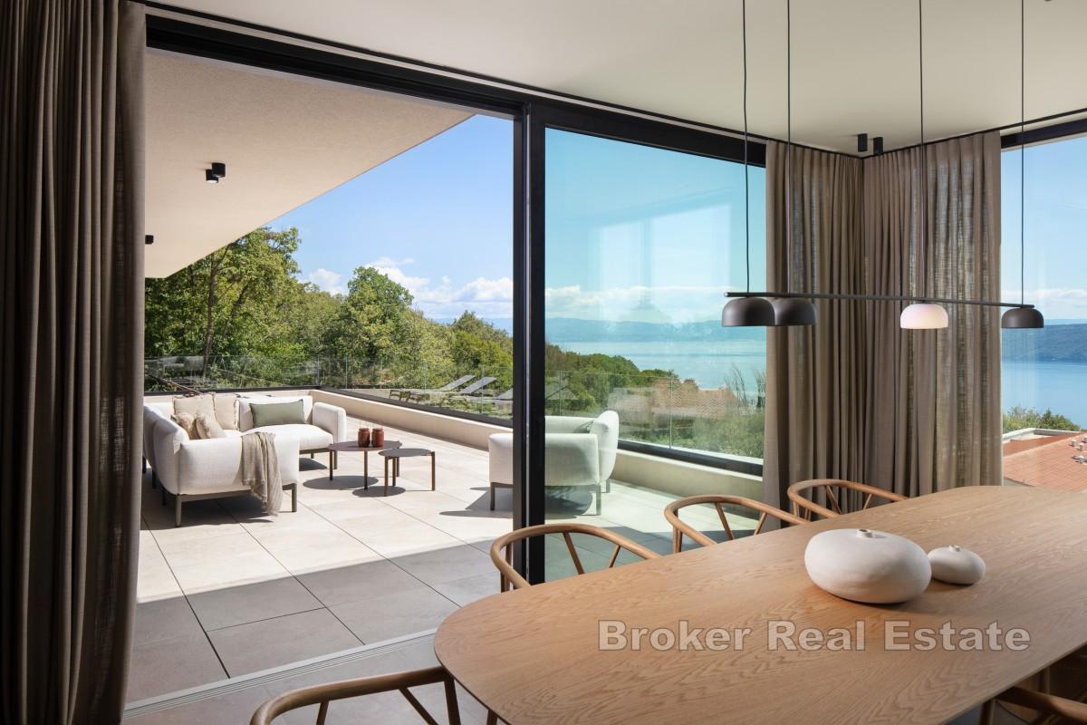 Eksklusiv villa med basseng, velværeområde og panoramautsikt over havet