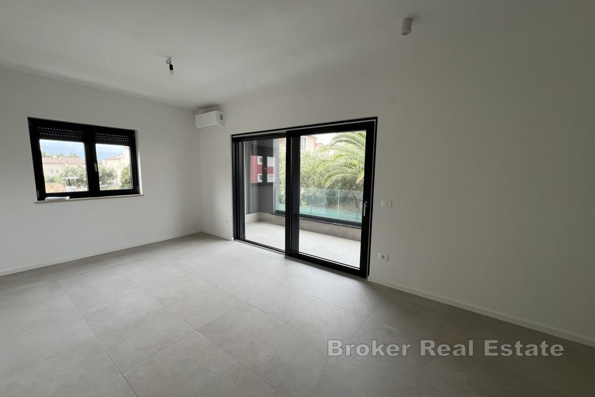 Moderno appartamento al primo piano con terrazza in posizione privilegiata