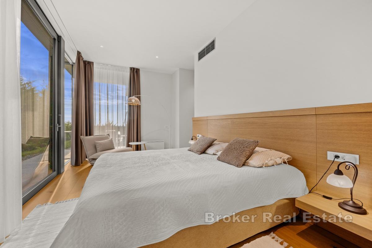 Ekskluzywna, nowoczesna willa z widokiem na morze i strefą wellness