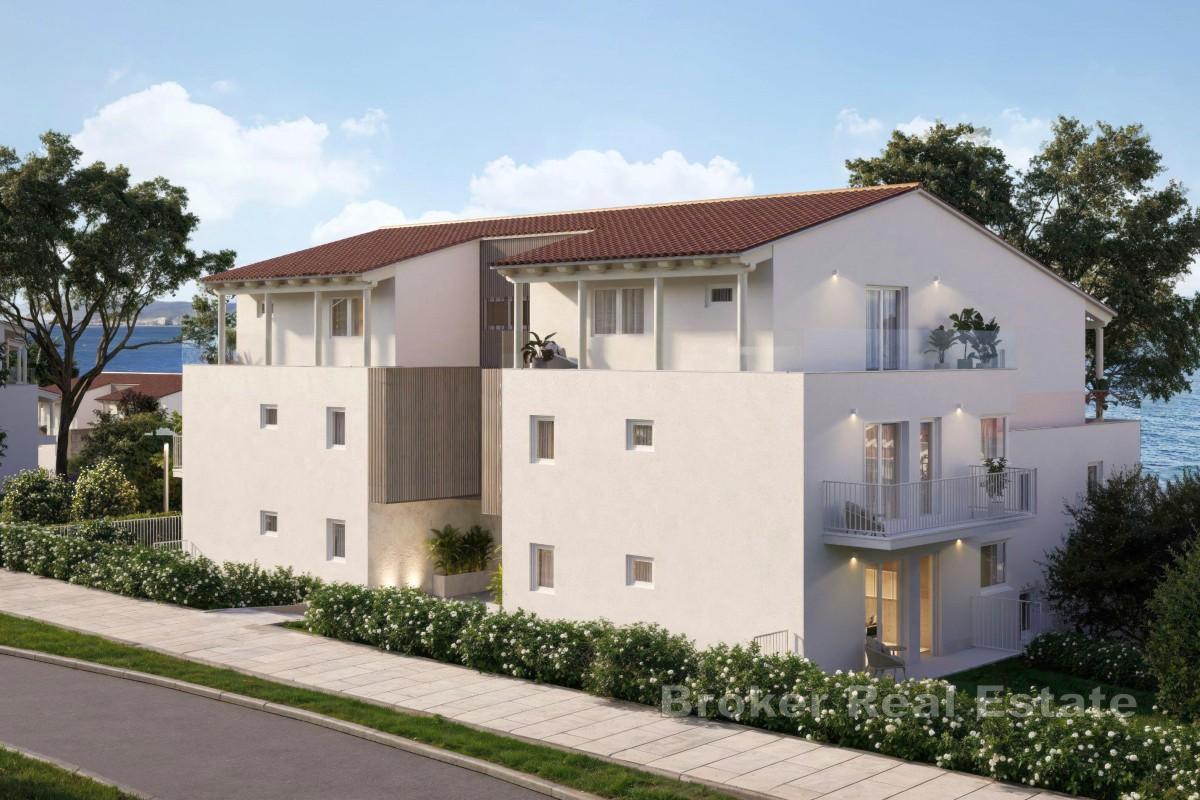 Appartement 2 chambres au 2e étage, en première ligne face à la mer