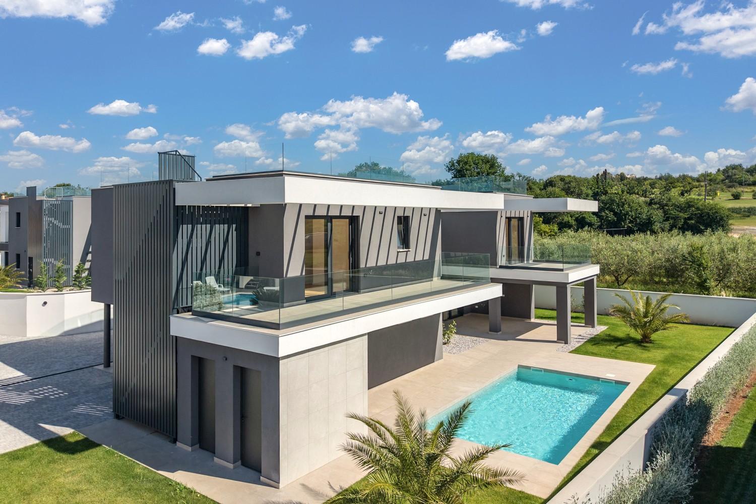 001-2053-39-near-pula-modern-villa-with-pool-for-sale
