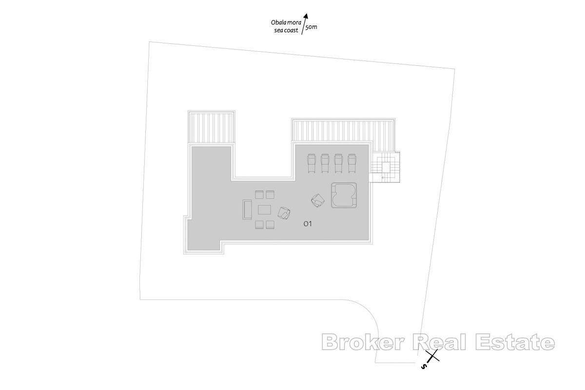 Exklusive Wohnvilla am Meer mit privater Dachterrasse