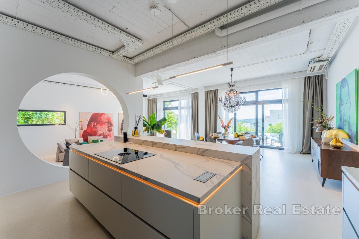 Eksklusiv villa med basseng og fullstendig privatliv i et fredelig miljø