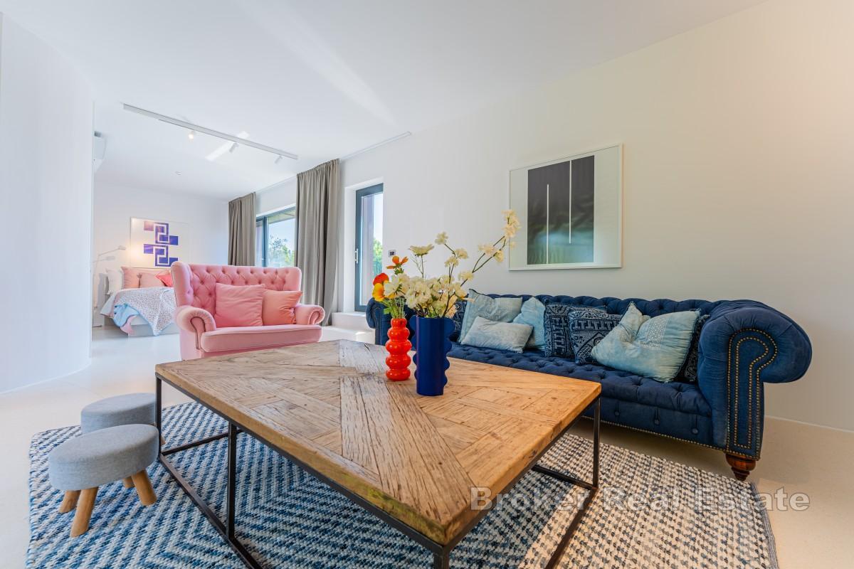 Eksklusiv villa med basseng og fullstendig privatliv i et fredelig miljø