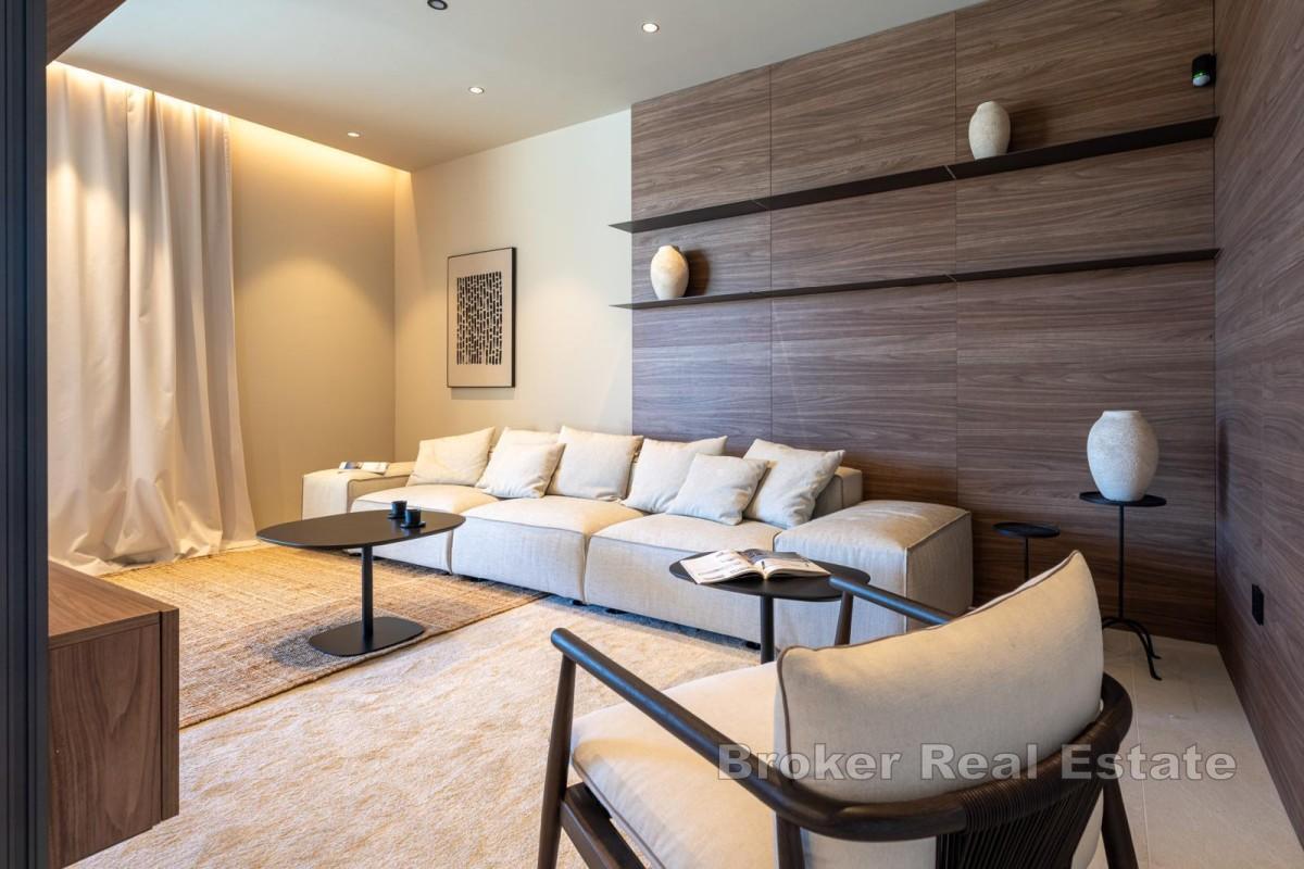 Luxusná vila s bazénom