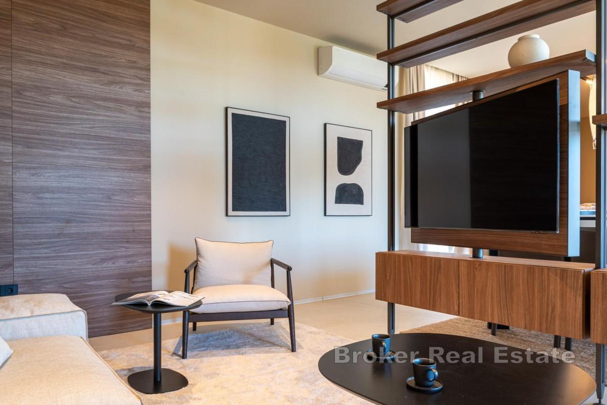 Luxusná vila s bazénom