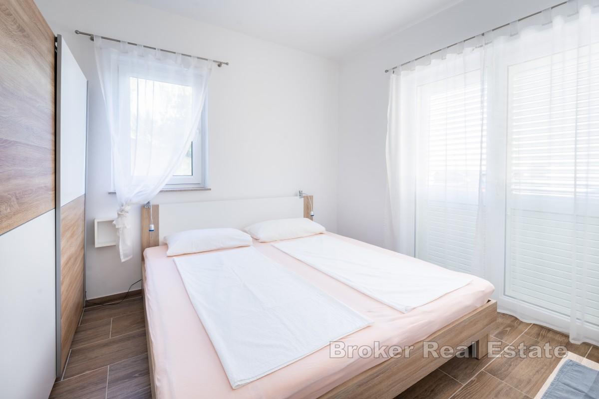 Lägenhet med två sovrum och terrass