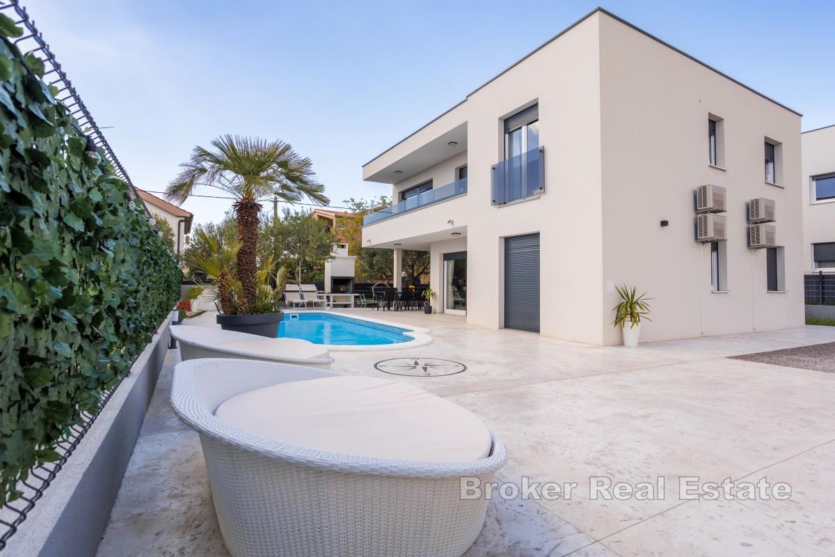 Attraktive Villa mit Pool