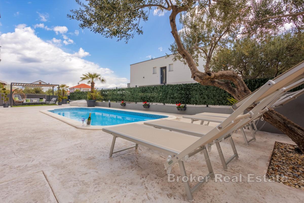 Attraktive Villa mit Pool