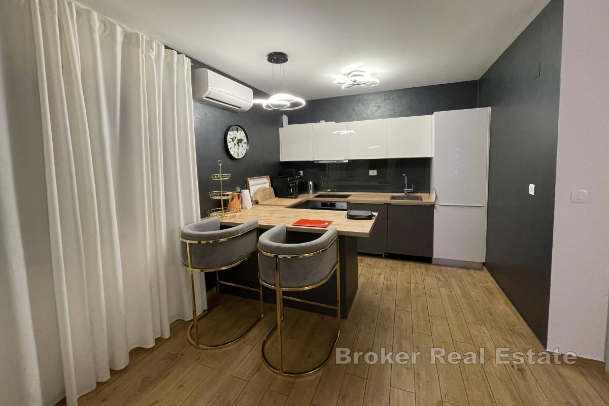 Привлекательная вилла с бассейном