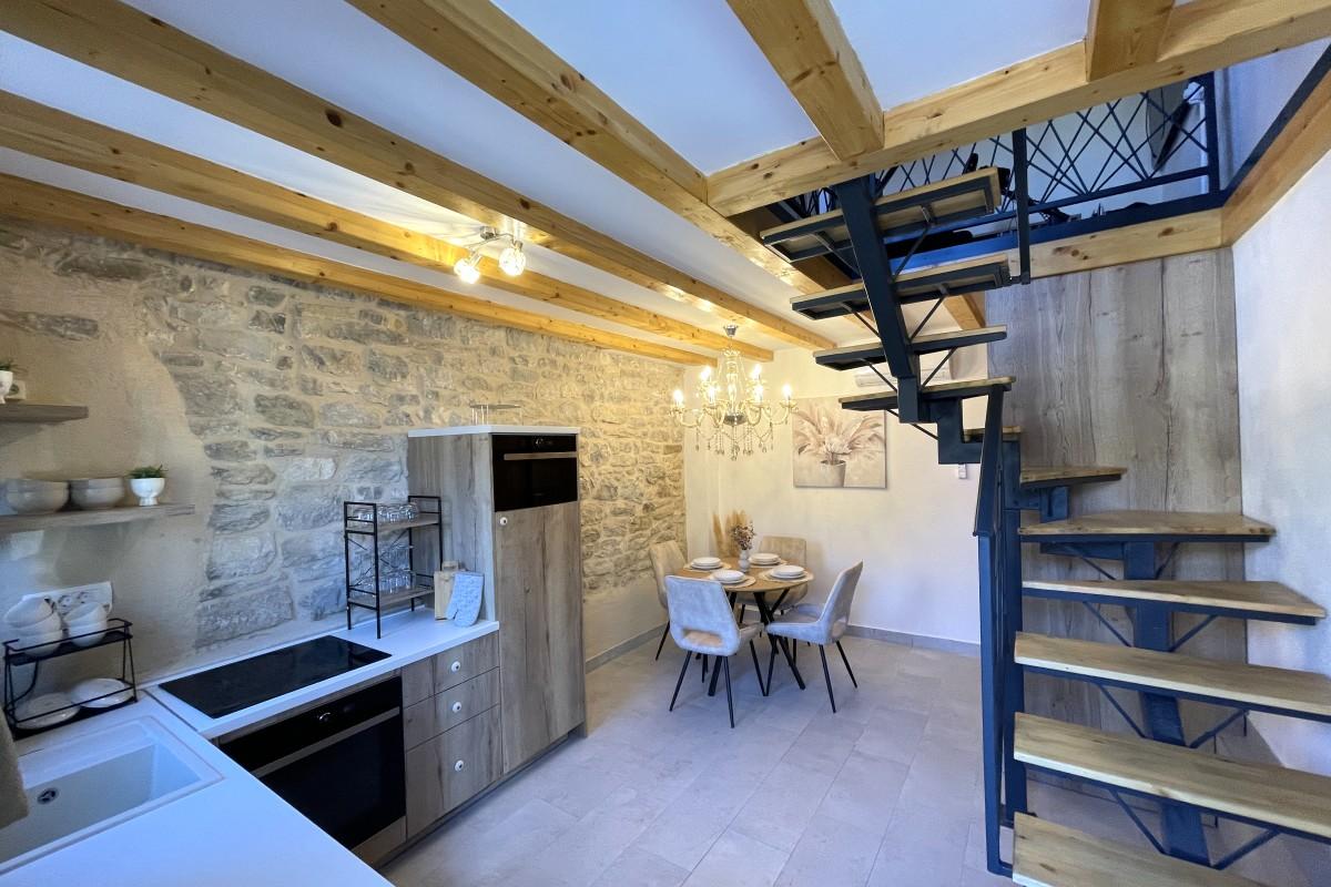 001-2055-02-kastela-three-storey-newly-renovated-stone-house-for-sale